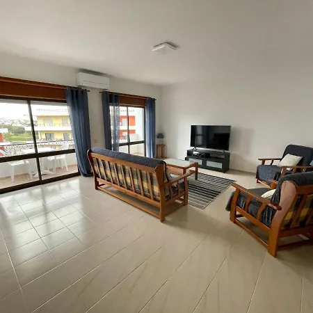 Casa Hebrides * Lagos